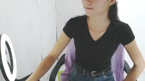 tightybaby online show from March 12, 8:18 am