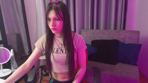 tiinajonus_ online show from February 18, 4:12 am