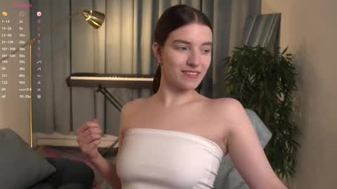 tilda_aikiss online show from September 12, 10:56 pm