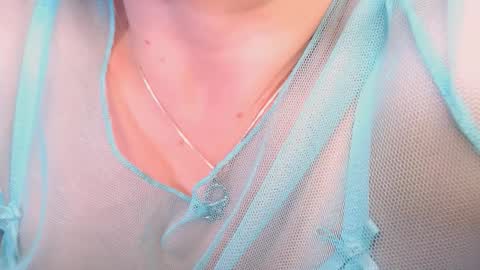 Tilly online show from December 17, 9:10 pm