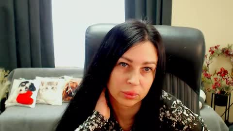 Luisa online show from April 3, 7:59 am