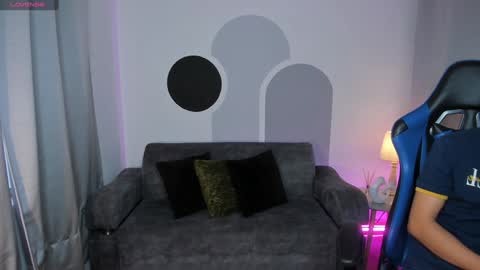 timi  jones online show from January 10, 11:43 am