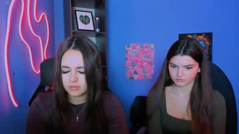 tina bright  online show from December 15, 11:17 am