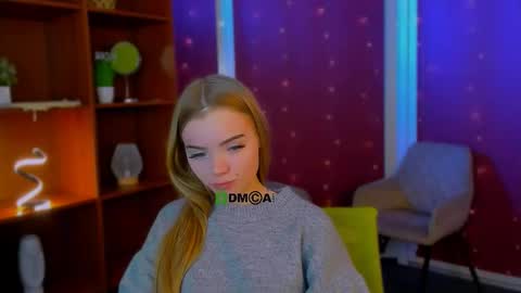 tina_golden1 online show from March 28, 3:57 pm