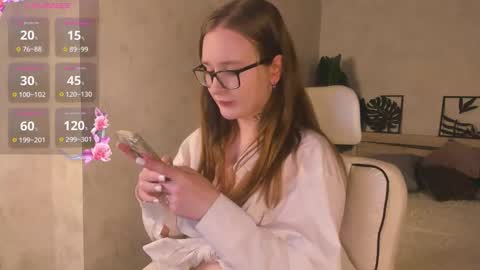 Stella online show from March 8, 9:02 am