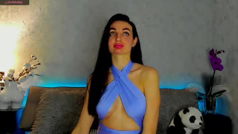 Tina online show from March 10, 8:57 pm