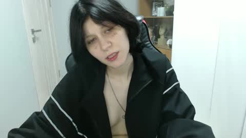 Snapshot of tina_quinn chatting on September 15, 8:05 am tina_quinn online show from September 15, 8:05 am