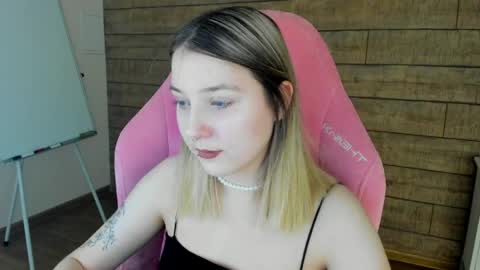 TinaBurton online show from May 10, 4:24 pm