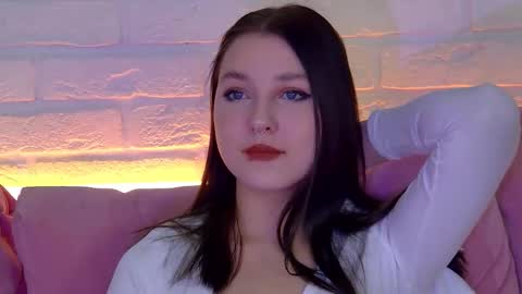 TinaBurton online show from November 18, 5:10 am