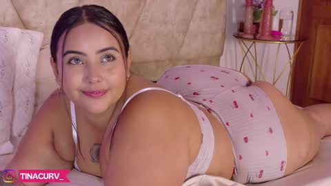 tinacurv online show from October 23, 8:42 pm