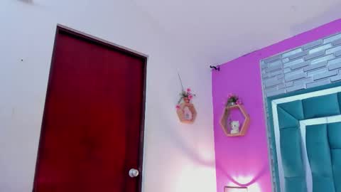 Tina online show from February 14, 2:09 pm