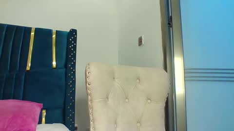 Snapshot of tinashe004 chatting on September 8, 7:02 pm tinashe online show from September 8, 7:02 pm
