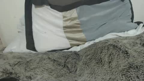 Snapshot of tinaxxxpetite chatting on February 3, 12:04 am Tina online show from February 3, 12:04 am