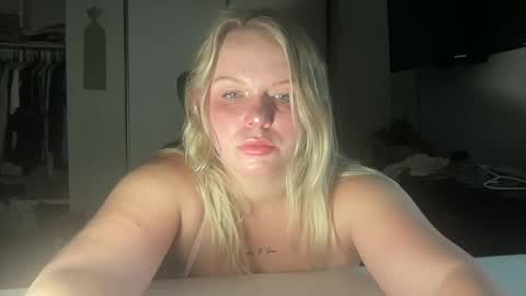 tinker0000 online show from October 3, 3:59 am