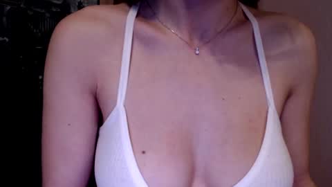 Lily online show from January 1, 10:21 am