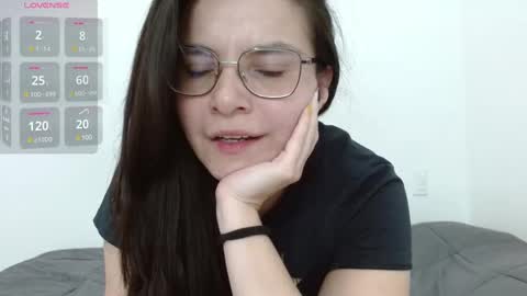 Tiny Caroline online show from December 5, 4:15 am