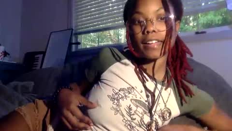 Snapshot of tiny_cupcake2 chatting on September 13, 5:59 pm cupcake online show from September 13, 5:59 pm