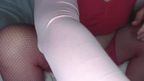 tiny_d online show from December 2, 12:24 pm
