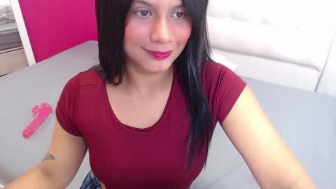 Snapshot of tiny_whore18 chatting on February 1, 3:39 pm tiny_whore18 online show from February 1, 3:39 pm