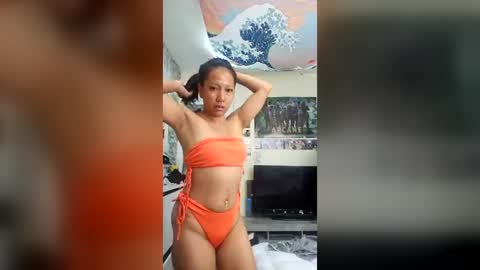 Tinyasian911718 sweetinyasian instagram online show from June 16, 10:30 am
