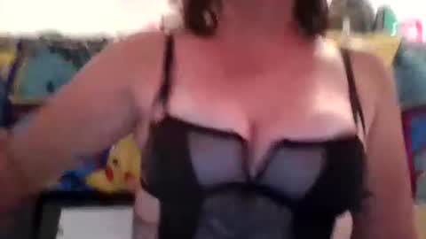 tinyassbossymilf online show from March 14, 10:03 pm