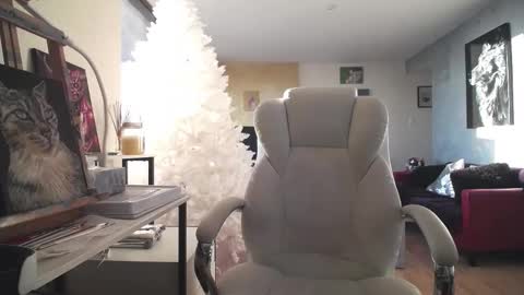 stage Kylie Sinner  brand CLITBAIT online show from January 31, 8:50 pm