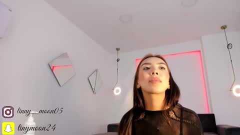 Luna  online show from February 15, 5:17 pm
