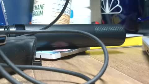 tinypecker6 online show from September 30, 10:42 pm