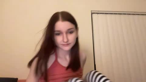 Tia online show from December 3, 8:11 am