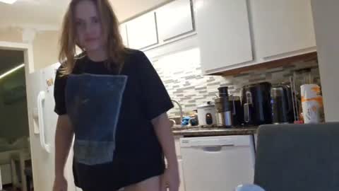 tinywithtiddies online show from October 19, 1:16 pm