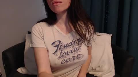 Snapshot of tinyytina chatting on January 8, 7:13 pm TinyyTina online show from January 8, 7:13 pm