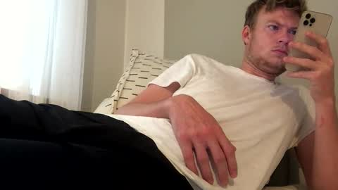 tippedrobin4830 online show from November 4, 8:15 am