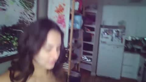 Snapshot of tipsytoesdaisy chatting on December 14, 6:20 pm Tipsy Daisy online show from December 14, 6:20 pm