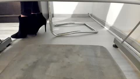 Anna online show from January 6, 10:02 am