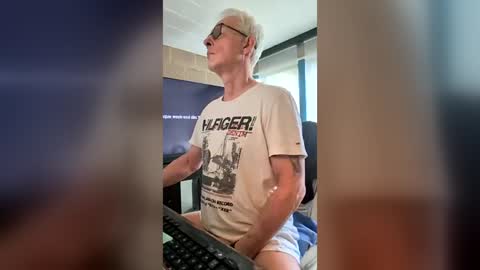 tirexx69 online show from July 18, 6:15 am