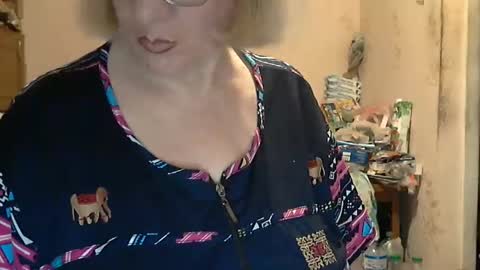 Snapshot of tittylina chatting on February 3, 12:25 am tittylina online show from February 3, 12:25 am