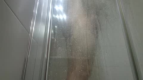 tobimcfly723 online show from February 26, 5:46 am