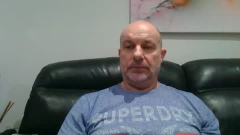 Snapshot of toerag69 chatting on December 28, 7:11 pm toerag69 online show from December 28, 7:11 pm