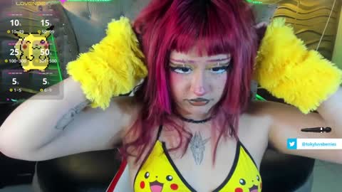 Snapshot of toky_doll chatting on February 7, 11:34 pm toky online show from February 7, 11:34 pm