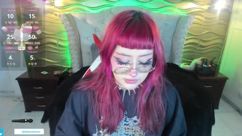 Snapshot of toky_doll chatting on January 22, 10:05 pm toky online show from January 22, 10:05 pm