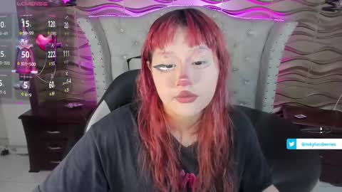 Snapshot of toky_doll chatting on March 6, 7:32 pm toky online show from March 6, 7:32 pm