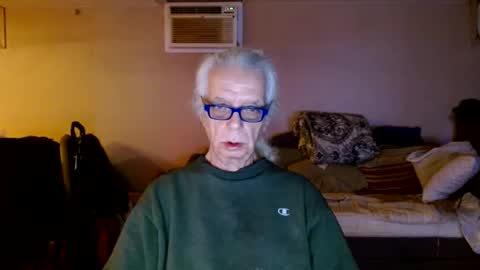 Snapshot of tom112292014 chatting on January 17, 3:55 am tom112292014 online show from January 17, 3:55 am