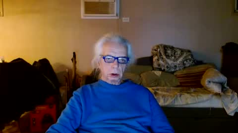 Snapshot of tom112292014 chatting on February 12, 3:29 am tom112292014 online show from February 12, 3:29 am