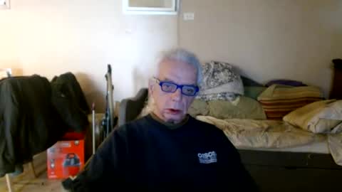 Snapshot of tom112292014 chatting on March 9, 4:22 pm tom112292014 online show from March 9, 4:22 pm