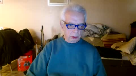 Snapshot of tom112292014 chatting on March 4, 5:56 pm tom112292014 online show from March 4, 5:56 pm