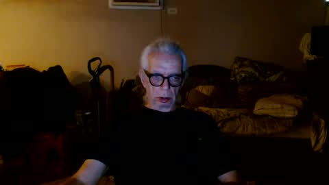 Snapshot of tom112292014 chatting on September 14, 11:44 am tom112292014 online show from September 14, 11:44 am
