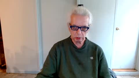 Snapshot of tom112292014 chatting on January 11, 5:07 pm tom112292014 online show from January 11, 5:07 pm
