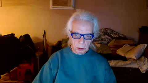 Snapshot of tom112292014 chatting on March 3, 4:03 am tom112292014 online show from March 3, 4:03 am