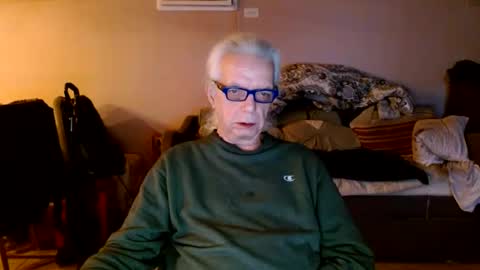 Snapshot of tom112292014 chatting on January 11, 12:50 pm tom112292014 online show from January 11, 12:50 pm