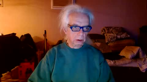 Snapshot of tom112292014 chatting on March 2, 3:34 am tom112292014 online show from March 2, 3:34 am